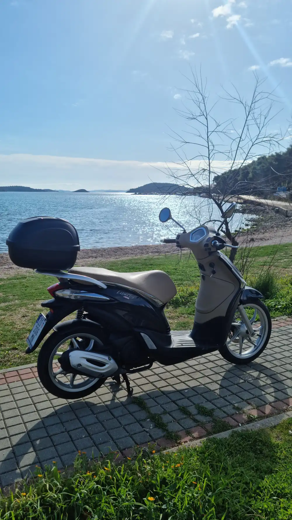 Kaliope skuter za najam na plaži Luka u Kalima